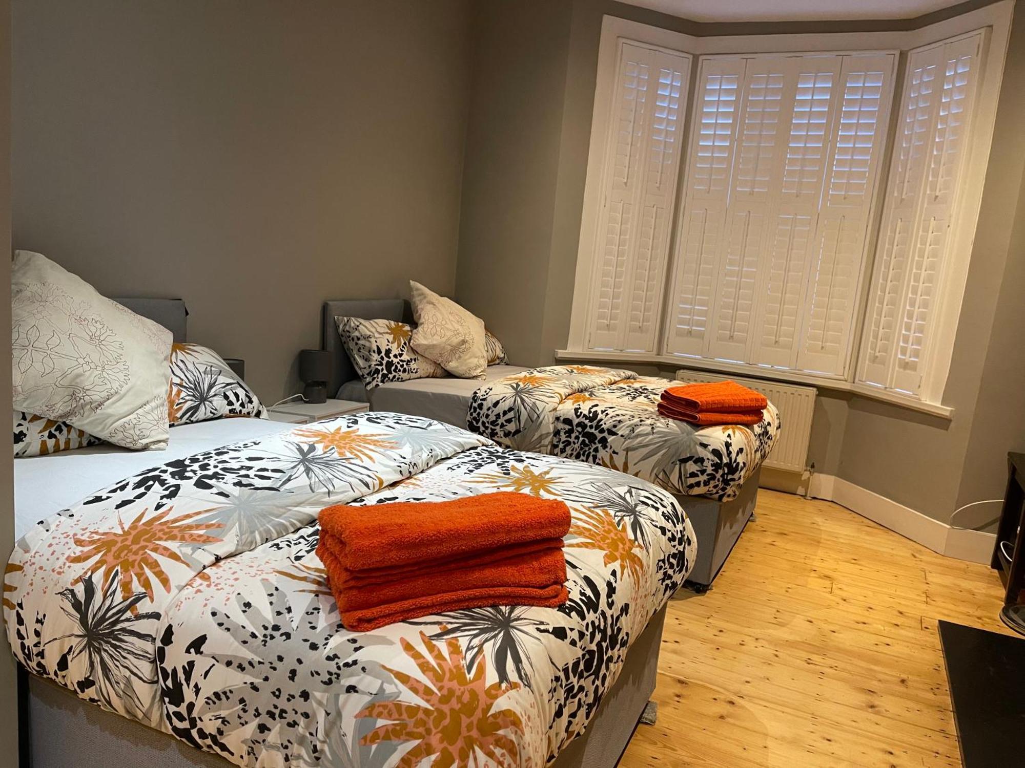 Home In Greenwich Near The O2 런던 외부 사진